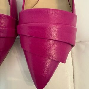 NWT. Casadei Fuchsia Women's Flats. Leather. Made in Italy. Size 6